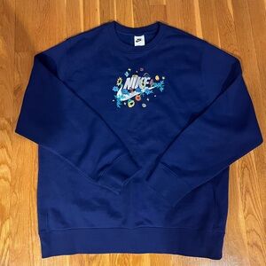 nike club fleece men’s crew neck sweatshirt vintage lavender floral embroidered